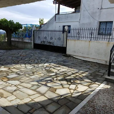 Ellina's - Euboea Island Greece * Oxilithos