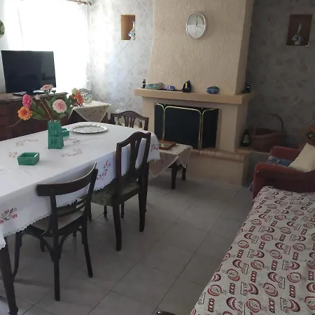 Ellina's - Euboea Island Greece Holiday home Oxilithos