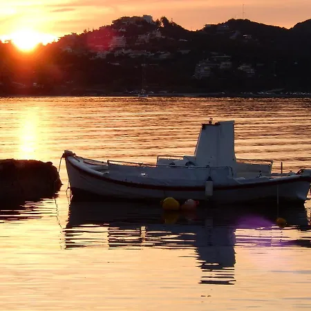 Ellina's - Euboea Island Greece Oxilithos